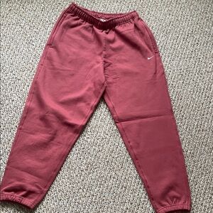 Nike Men Maroon Joggers Size Medium